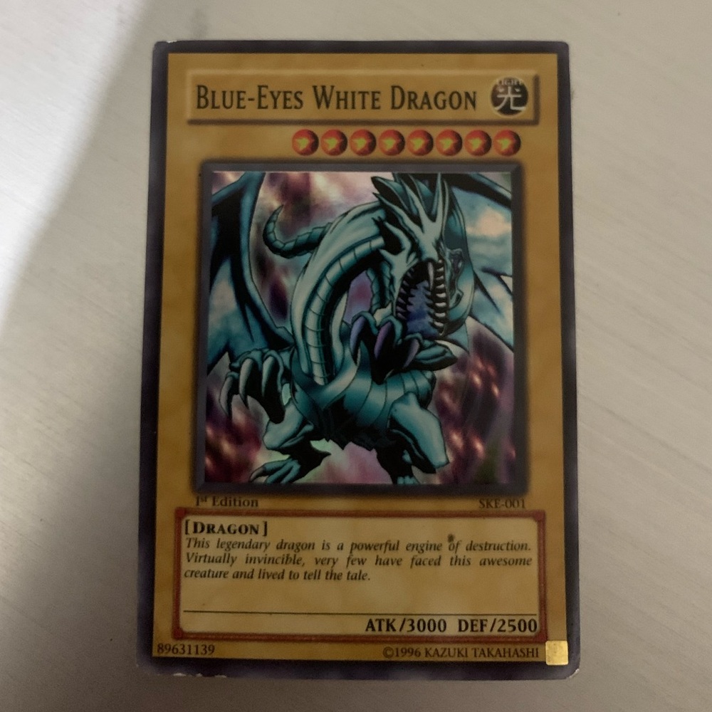 Yugioh - Blue Eyes White Dragon 1st Edition (Ultra Rare)